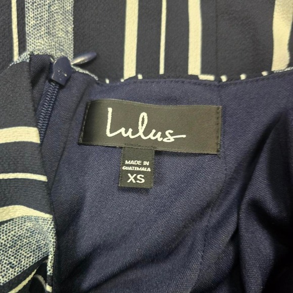Lulus brand new with‎ tags, navy blue and white dress size XS - Picture 3 of 4